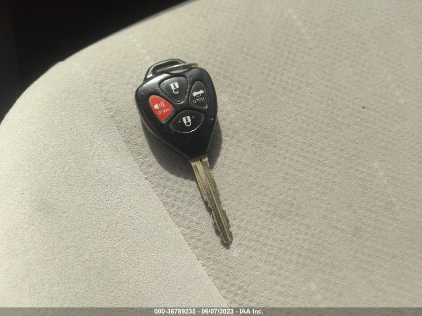 2013 TOYOTA COROLLA L/LE/S - 5YFBU4EE6DP205519