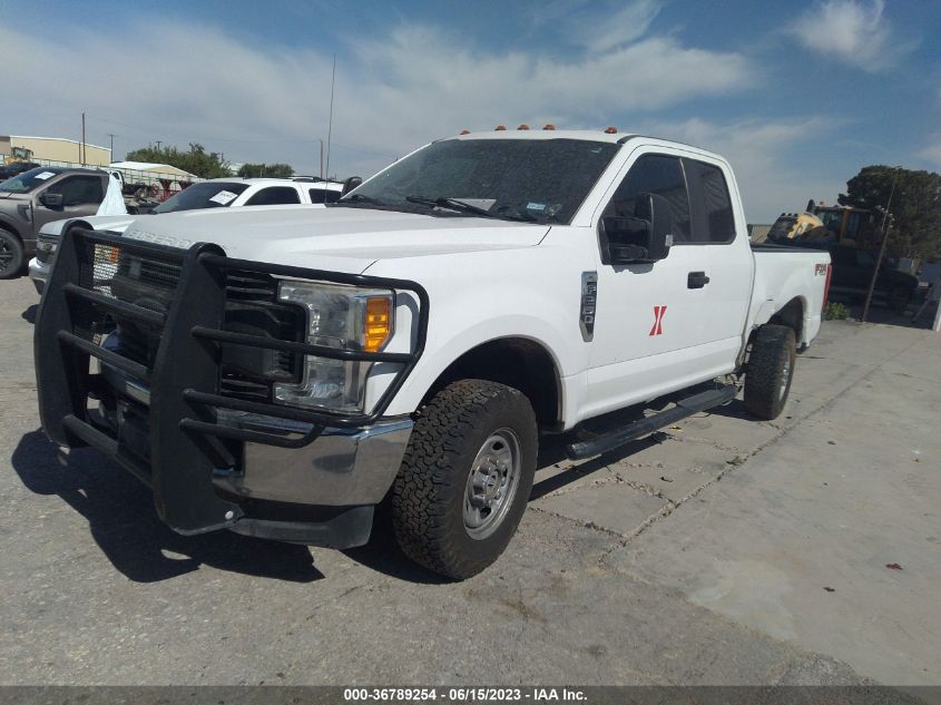 2017 FORD SUPER DUTY F-250 SRW XLT/LARIAT/XL - 1FT7X2B68HEE81489