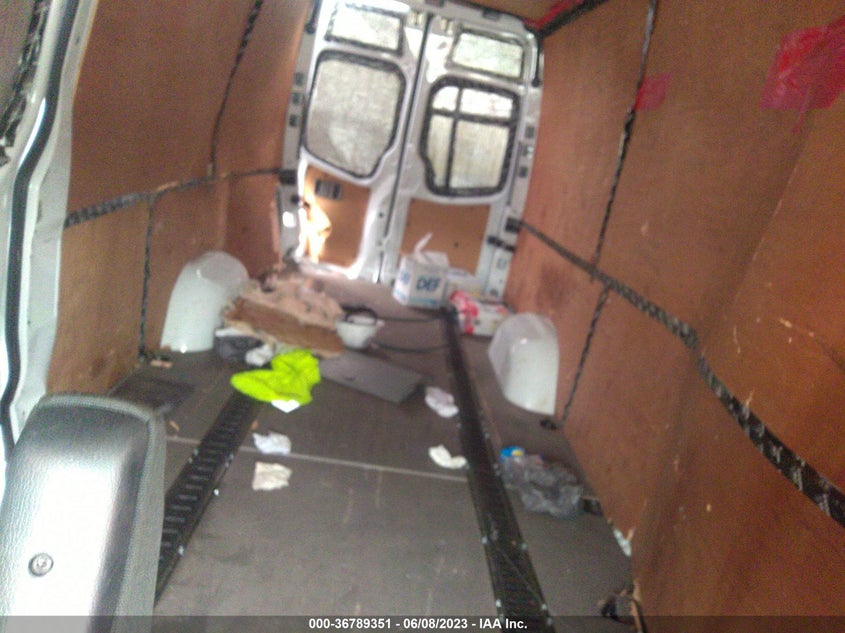 VIN WDYPE8CDXJP619053 2018 FREIGHTLINER SPRINTER CARGO VAN