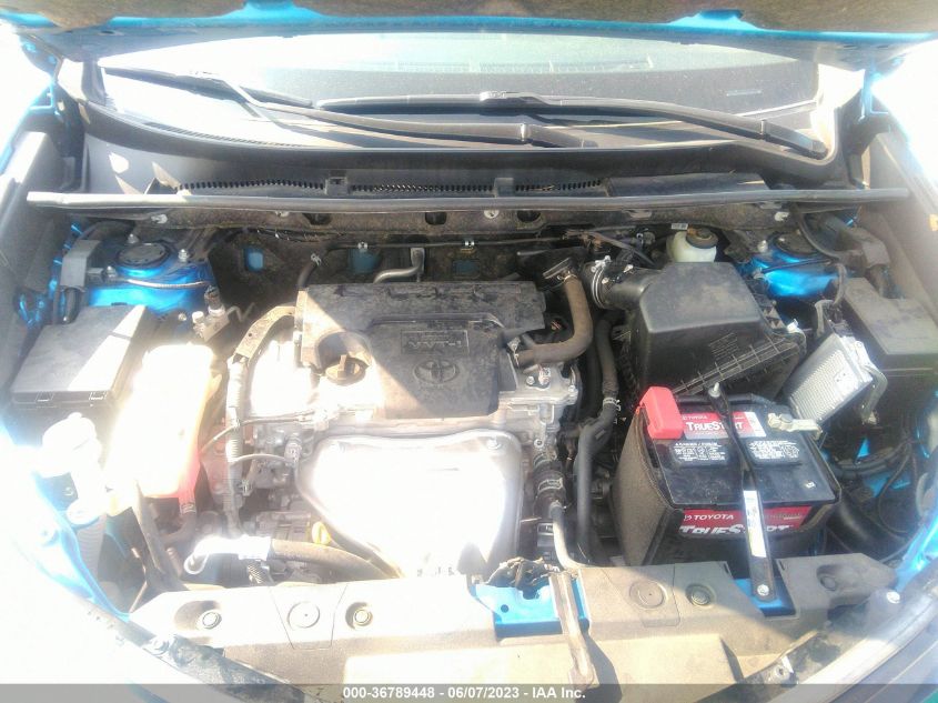 2017 TOYOTA RAV4 SE - JTMJFREV6HJ704088