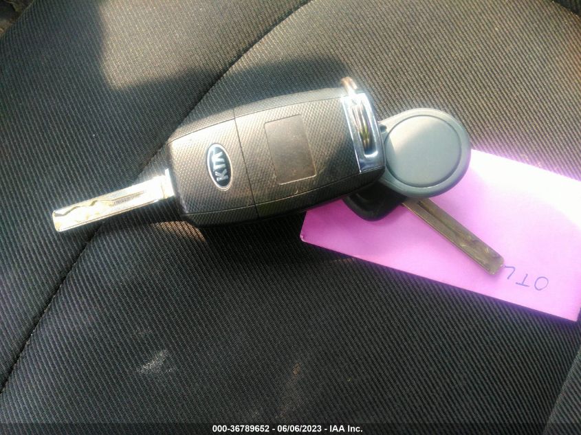 2014 KIA SOUL + - KNDJP3A57E7049531