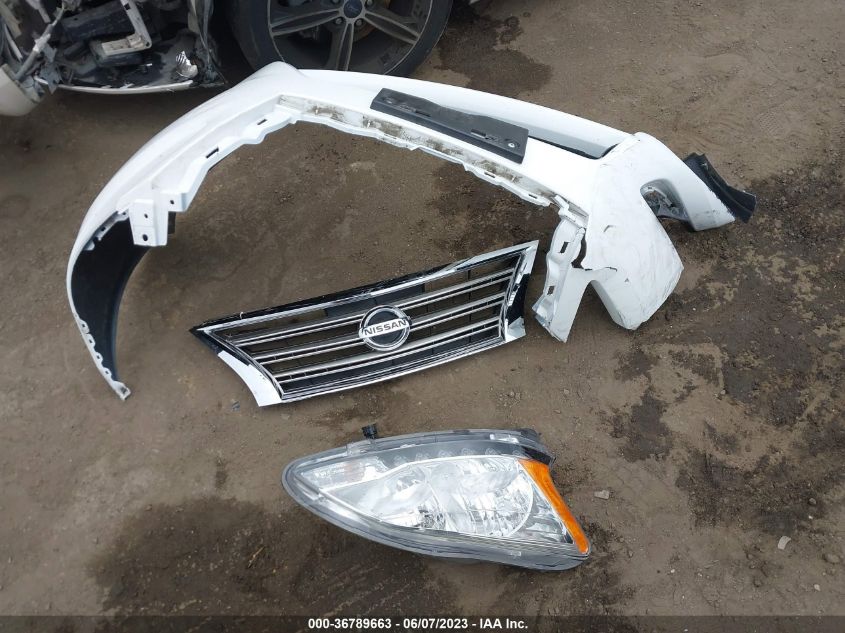 2015 NISSAN SENTRA SR/SL/S/SV/FE+ S - 3N1AB7AP8FY245536