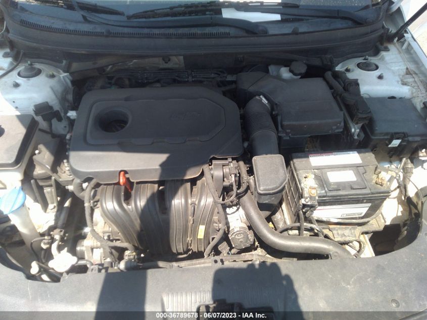 2015 HYUNDAI SONATA 2.4L SE - 5NPE24AF7FH203148