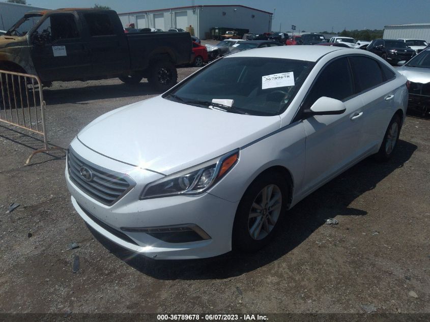 2015 HYUNDAI SONATA 2.4L SE - 5NPE24AF7FH203148