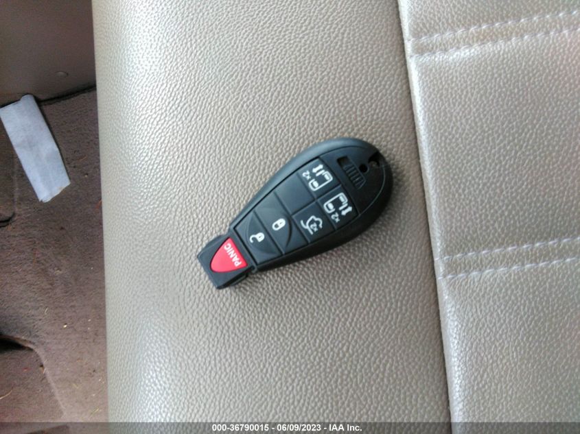 2014 CHRYSLER TOWN & COUNTRY TOURING - 2C4RC1BG9ER228302