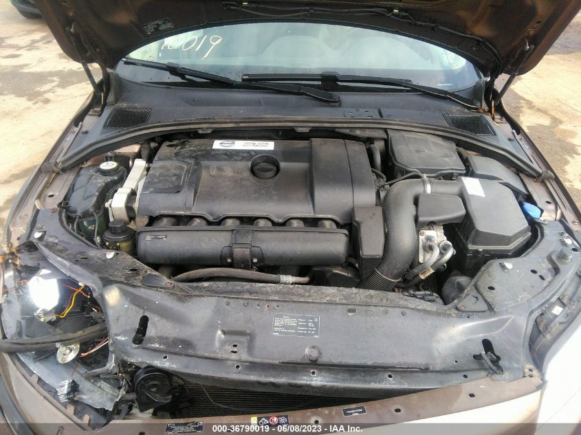 2014 VOLVO XC70 3.2L - YV4940BZXE1182859