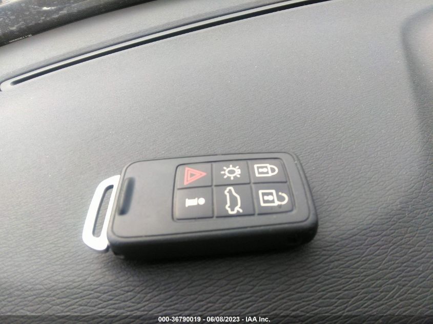 2014 VOLVO XC70 3.2L - YV4940BZXE1182859