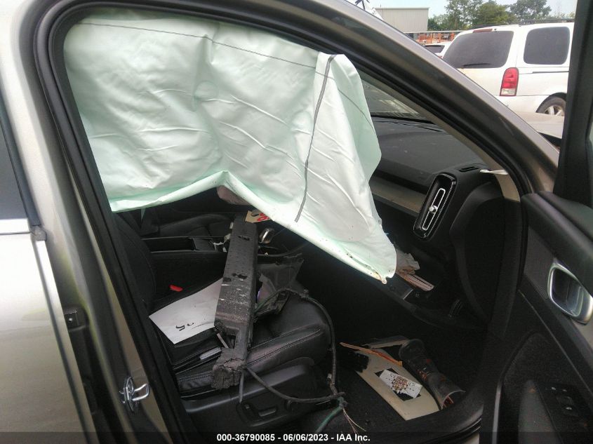 2020 VOLVO XC40 INSCRIPTION YV4162UL8L2251986