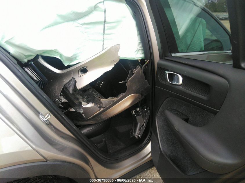 2020 VOLVO XC40 INSCRIPTION YV4162UL8L2251986