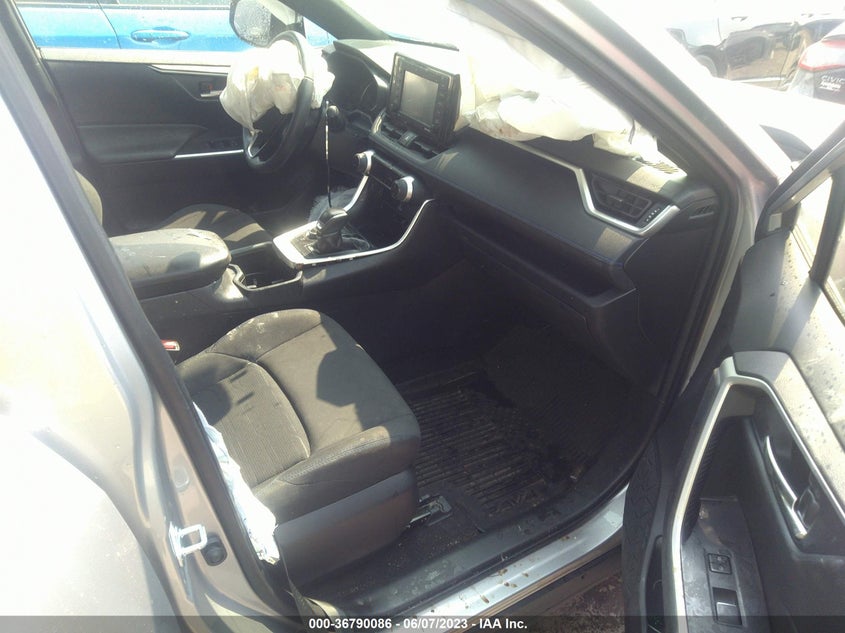 VIN JTM16RFV9NJ019027 2022 TOYOTA RAV4 HYBRID SE