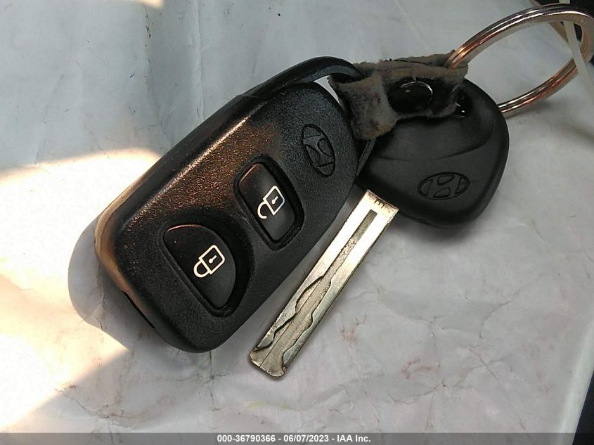 2014 HYUNDAI TUCSON SE - KM8JUCAG0EU864063