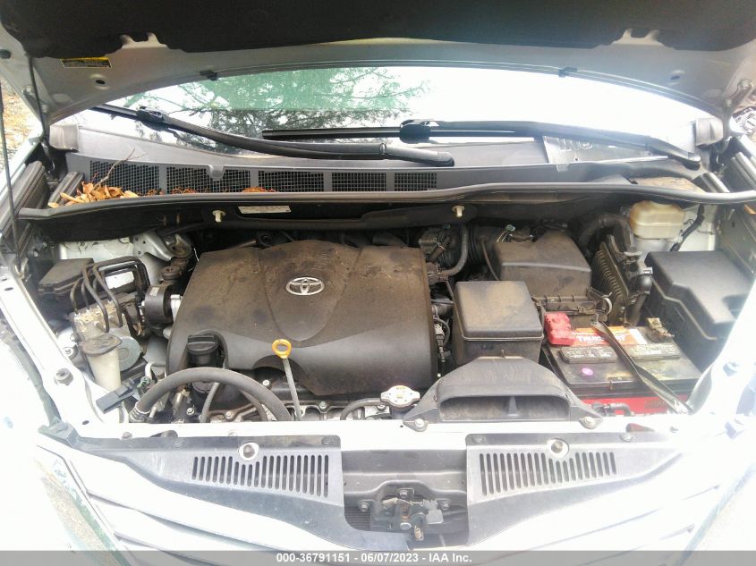 2017 TOYOTA SIENNA XLE AUTO ACCESS - 5TDYZ3DC2HS791588