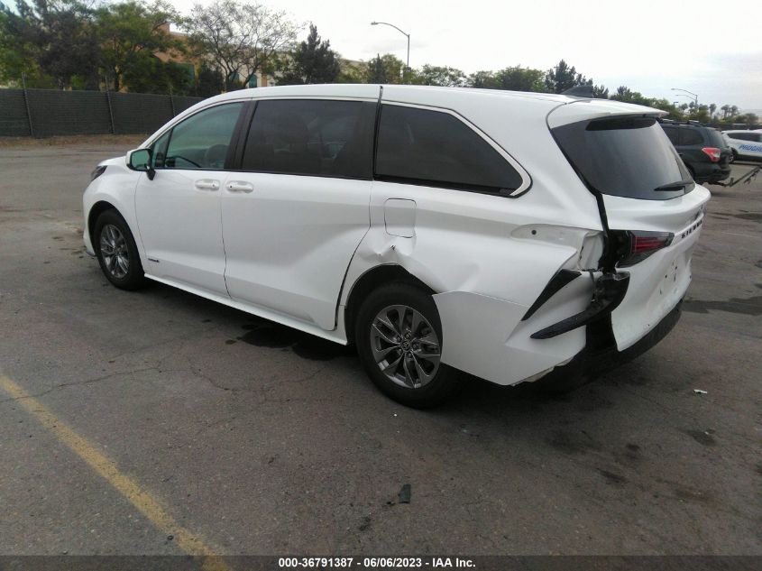 2021 TOYOTA SIENNA LE - 5TDKRKEC6MS015652