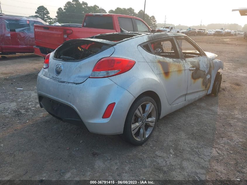 2016 HYUNDAI VELOSTER - KMHTC6AD3GU270489