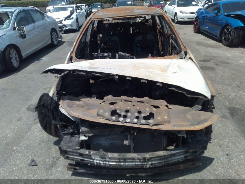2022 TOYOTA COROLLA LE - JTDEPMAE0N3026154