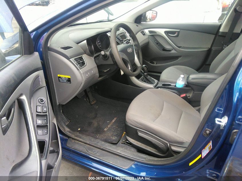 2016 HYUNDAI ELANTRA SE - 5NPDH4AE7GH733820