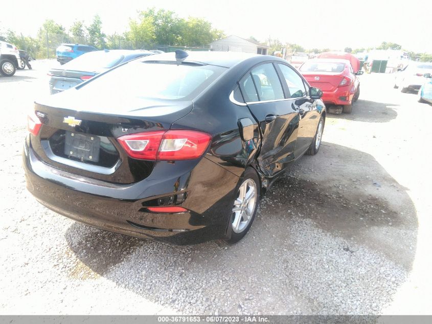 2018 CHEVROLET CRUZE LT - 1G1BE5SM1J7194563