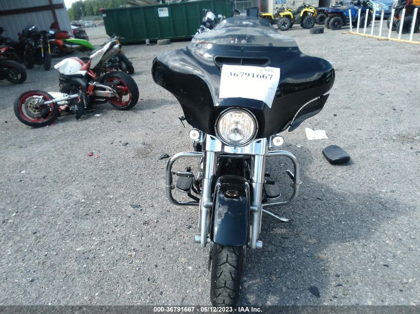 2019 HARLEY-DAVIDSON FLHX - 1HD1KBC16KB646132