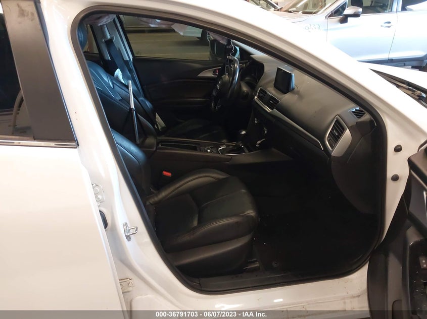 VIN 3MZBN1V38JM202891 2018 MAZDA MAZDA3 4-DOOR TOURING