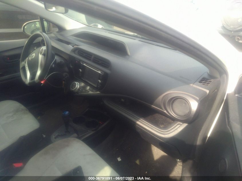 2016 TOYOTA PRIUS C ONE/TWO/THREE/FOUR - JTDKDTB32G1117587