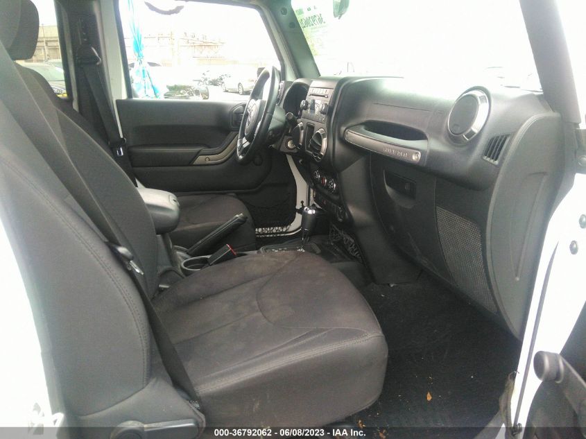 2015 JEEP WRANGLER UNLIMITED WILLYS WHEELER - 1C4BJWDG3FL552941