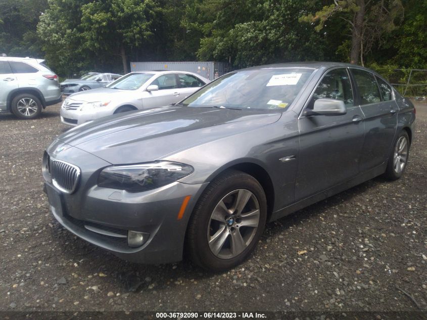2013 BMW 5 SERIES 528I XDRIVE - WBAXH5C58DD113699