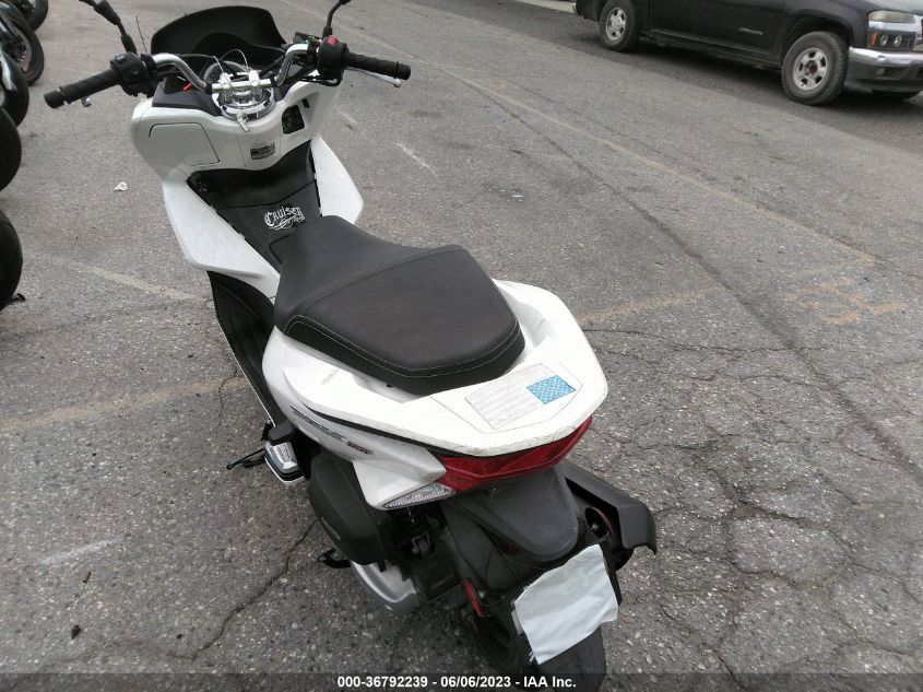 2018 HONDA PCX 150 RLHKF1803JY300720