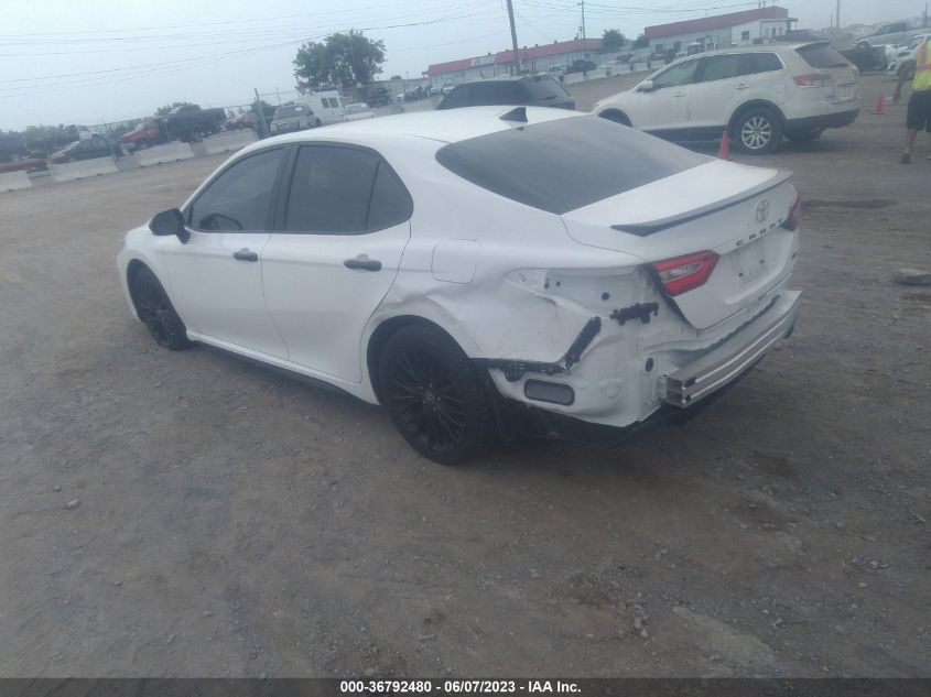 2020 TOYOTA CAMRY SE/SE NIGHT SHADE - 4T1G11AK6LU371299