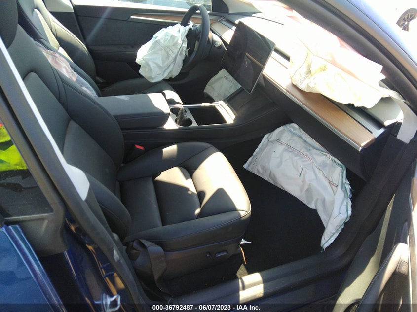 VIN 7SAYGDEE6PF780417 2023 TESLA MODEL Y LONG RANGE