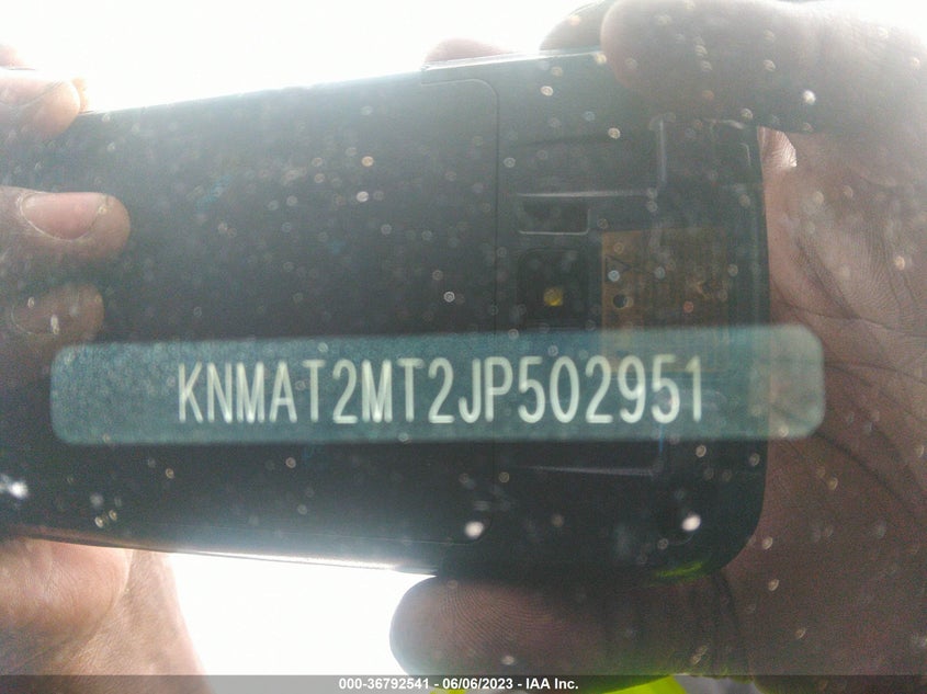 VIN KNMAT2MT2JP502951 2018 NISSAN ROGUE S