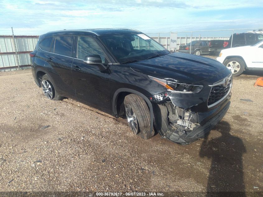 2021 TOYOTA HIGHLANDER XLE - 5TDGZRAH9MS520343