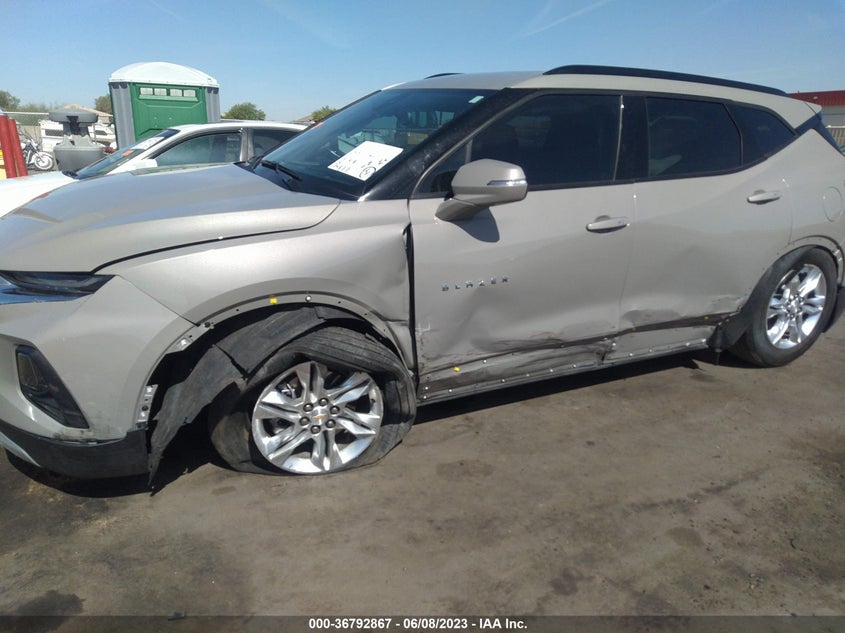 VIN 3GNKBHRS8MS550042 2021 CHEVROLET BLAZER LT