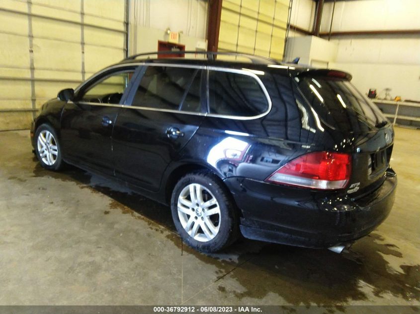 2013 VOLKSWAGEN JETTA SPORTWAGEN TDI - 3VWPL7AJ1DM640191