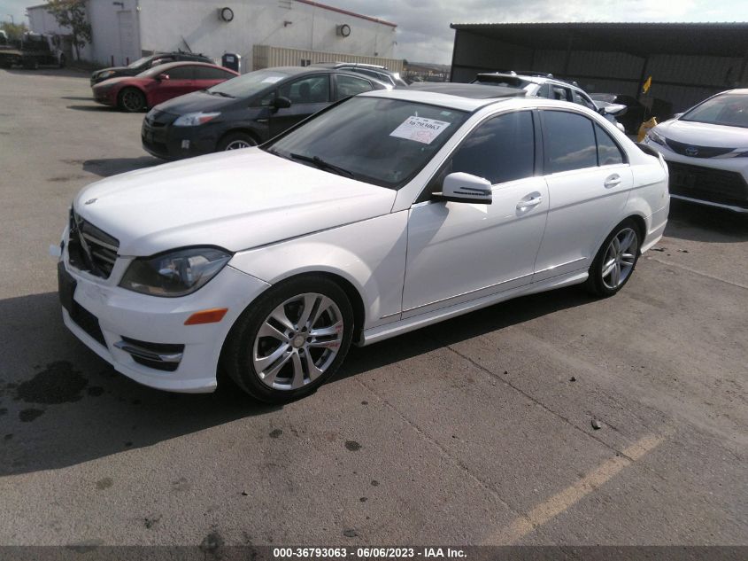 2014 MERCEDES-BENZ C-CLASS C 250 - WDDGF4HB7EA957632