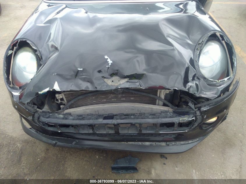 2015 MINI COOPER HARDTOP 4 DOOR WMWXS5C57FT827186