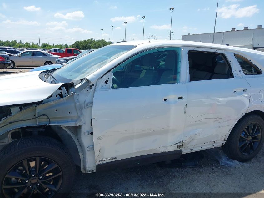 2016 KIA SORENTO LX - 5XYPGDA50GG080772