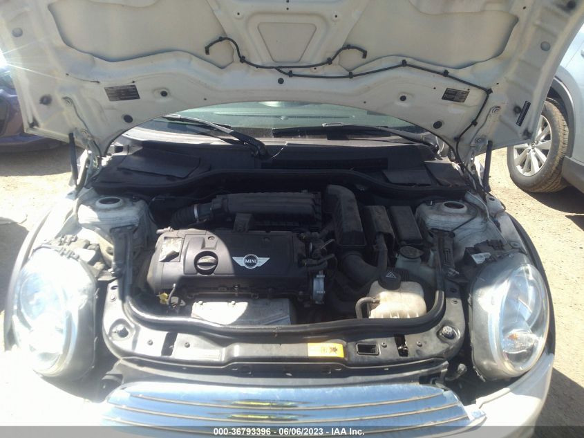 2013 MINI COOPER HARDTOP - WMWSU3C59DT692525