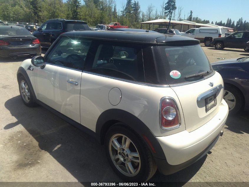 2013 MINI COOPER HARDTOP - WMWSU3C59DT692525