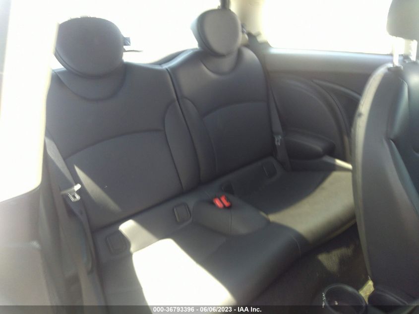 2013 MINI COOPER HARDTOP - WMWSU3C59DT692525