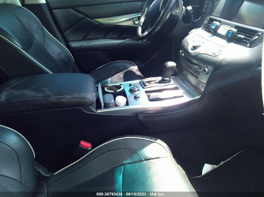 2017 INFINITI Q70 3.7 - JN1BY1AR4HM770293