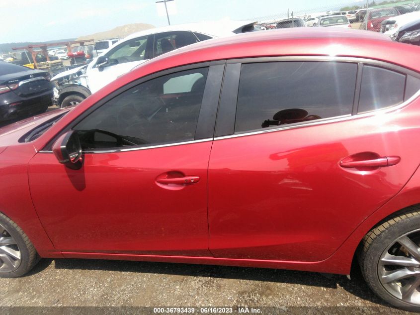 2018 MAZDA MAZDA3 4-DOOR TOURING - 3MZBN1V31JM177977