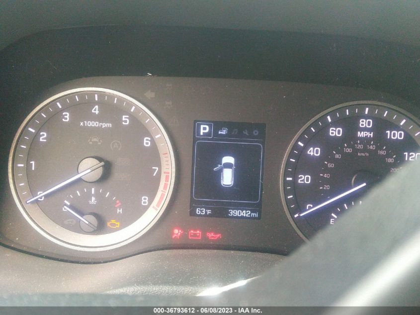2017 HYUNDAI TUCSON SE - KM8J23A43HU519108