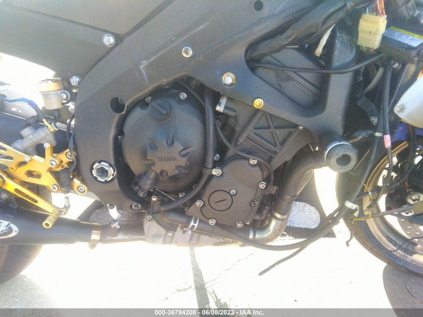 2015 YAMAHA YZFR6 JYARJ16E2FA032539