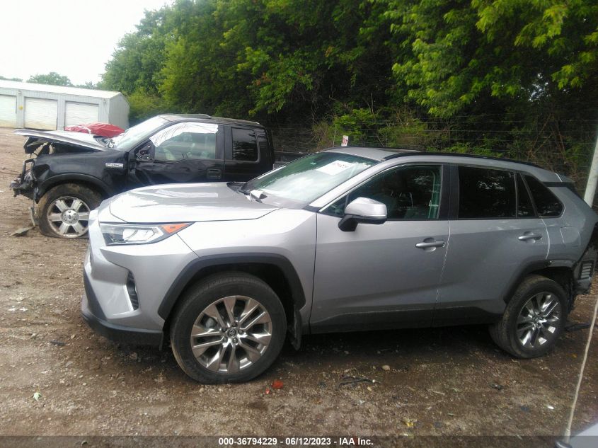 2020 TOYOTA RAV4 XLE PREMIUM - 2T3A1RFVXLW138928