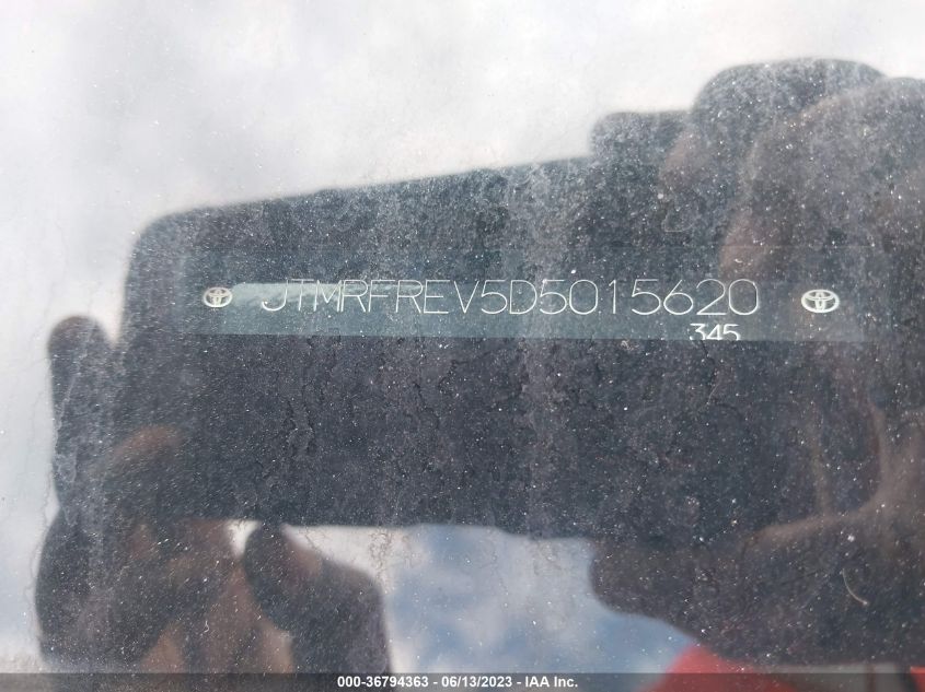 2013 TOYOTA RAV4 XLE - JTMRFREV5D5015620