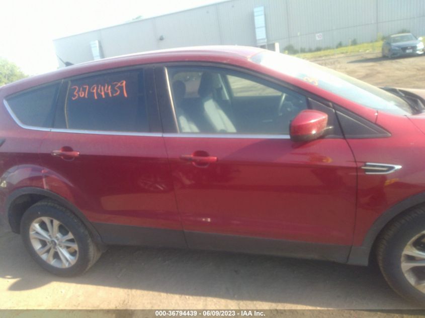 2019 FORD ESCAPE SE - 1FMCU0GD5KUA17006