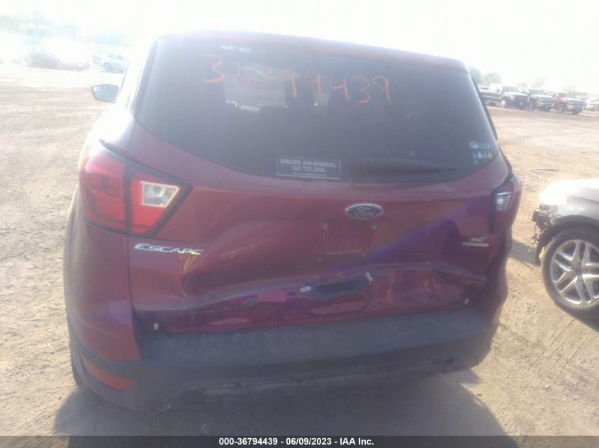 2019 FORD ESCAPE SE - 1FMCU0GD5KUA17006