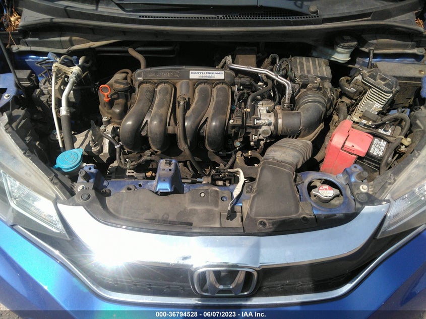 VIN 3HGGK5H42JM702284 2018 HONDA FIT LX