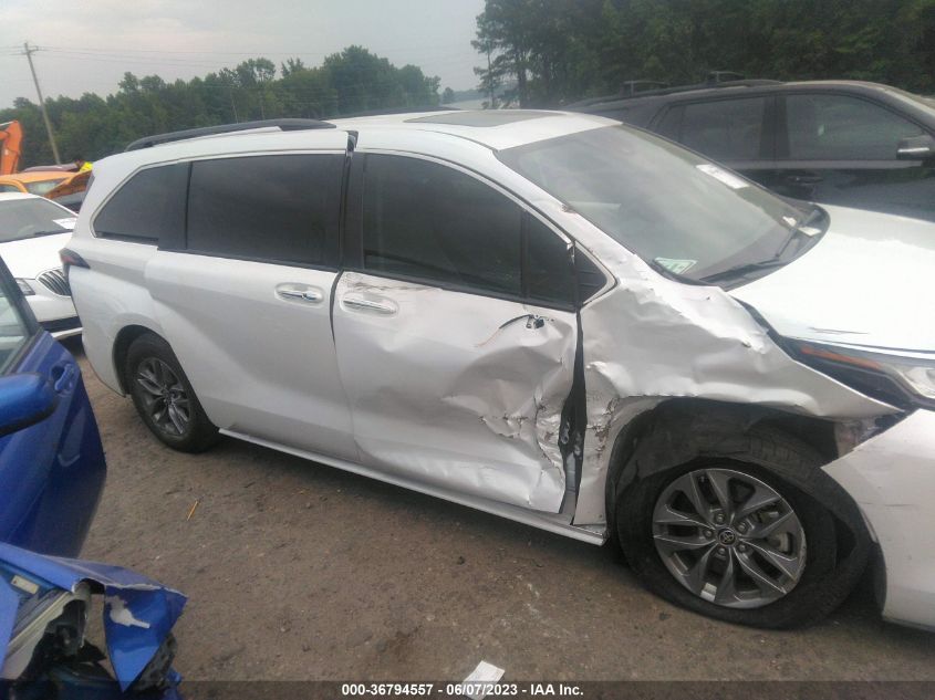 2022 TOYOTA SIENNA XLE - 5TDYRKEC2NS101200