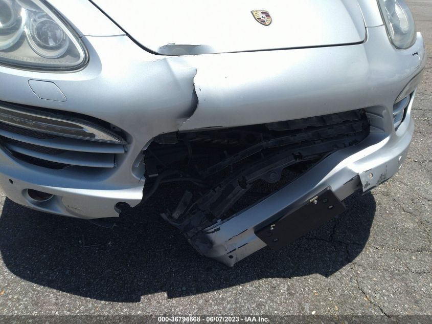 2014 PORSCHE CAYENNE WP1AA2A26ELA05608